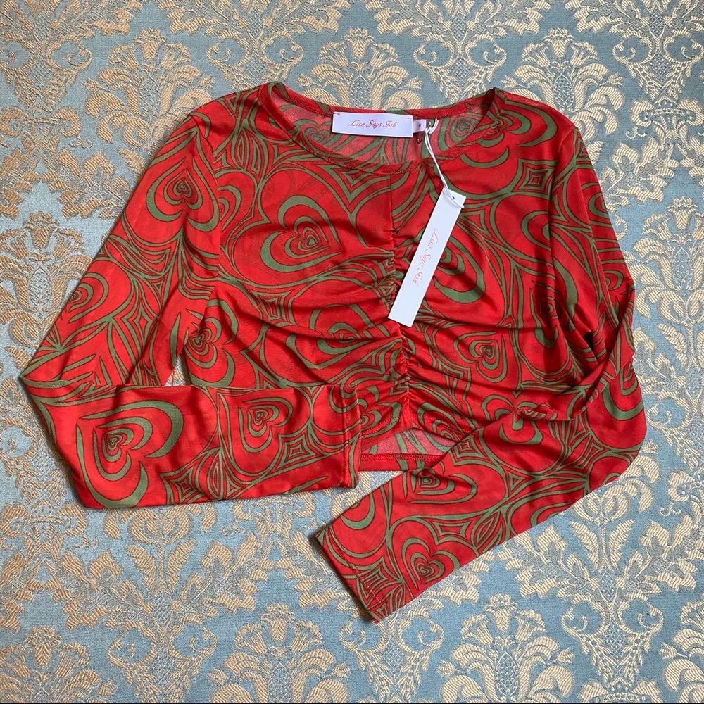 Lisa Says Gah Elenor crop top in Wild Hearts red - Picture 3 of 4
